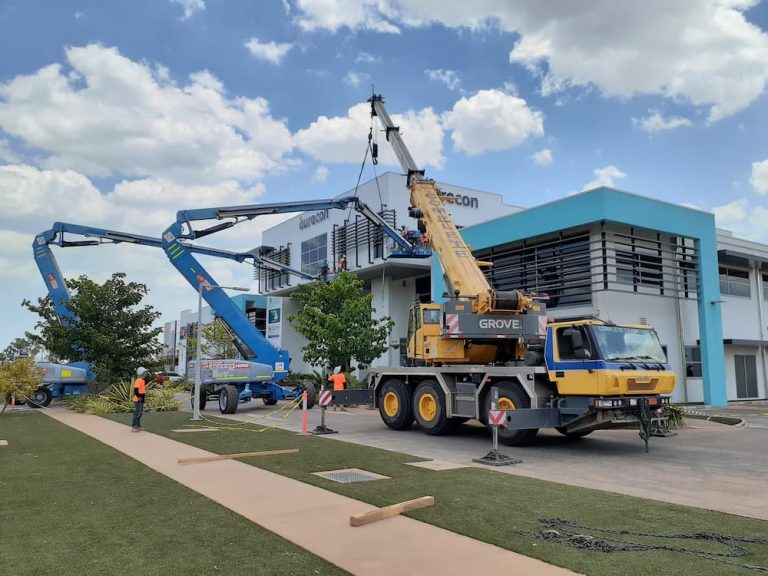 crane hire darwin